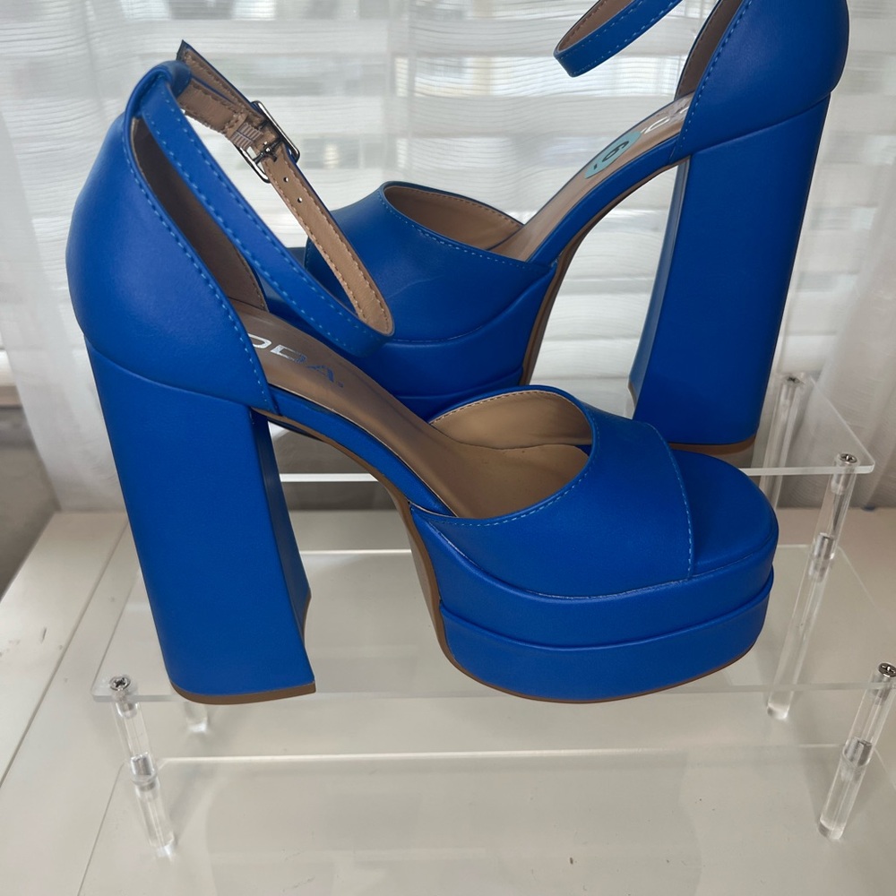 Soda Blue Platform Sandals – Women’s Size 6 - Picture 5 of 10